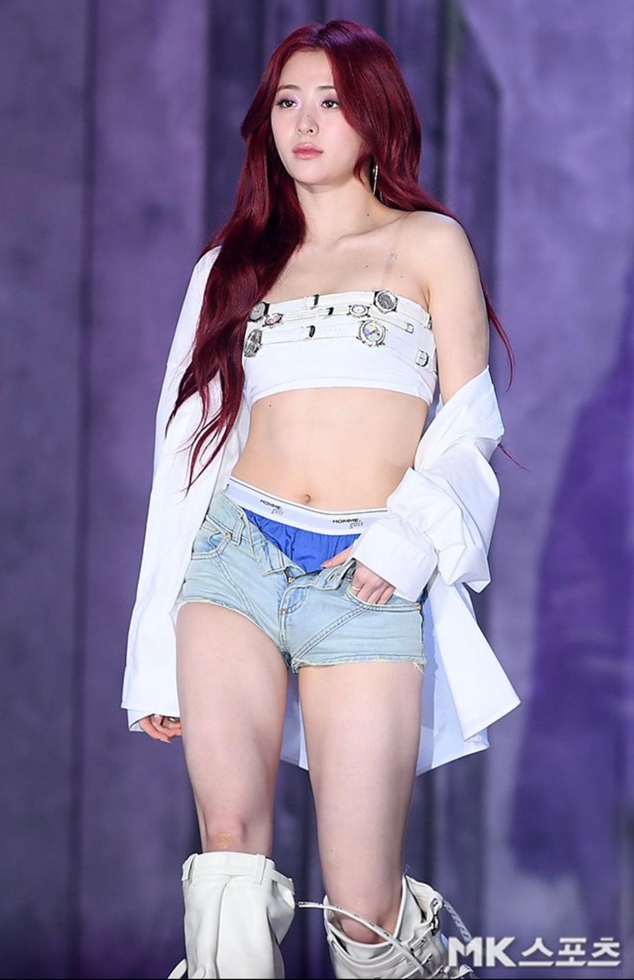 Huh Yun-jin's Underwear, Moon Ga-young's Underboob: Female Stars'  Ground-breaking Fashion Becomes A Hot Topic