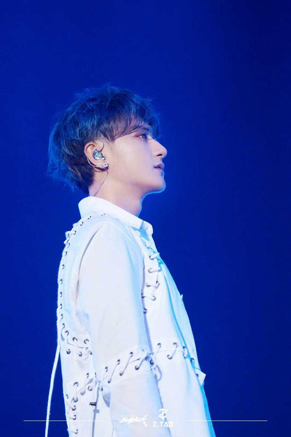 Former EXO’s Tao Allegedly Proposes To Former SM Entertainment Trainee Girlfriend, Netizens React