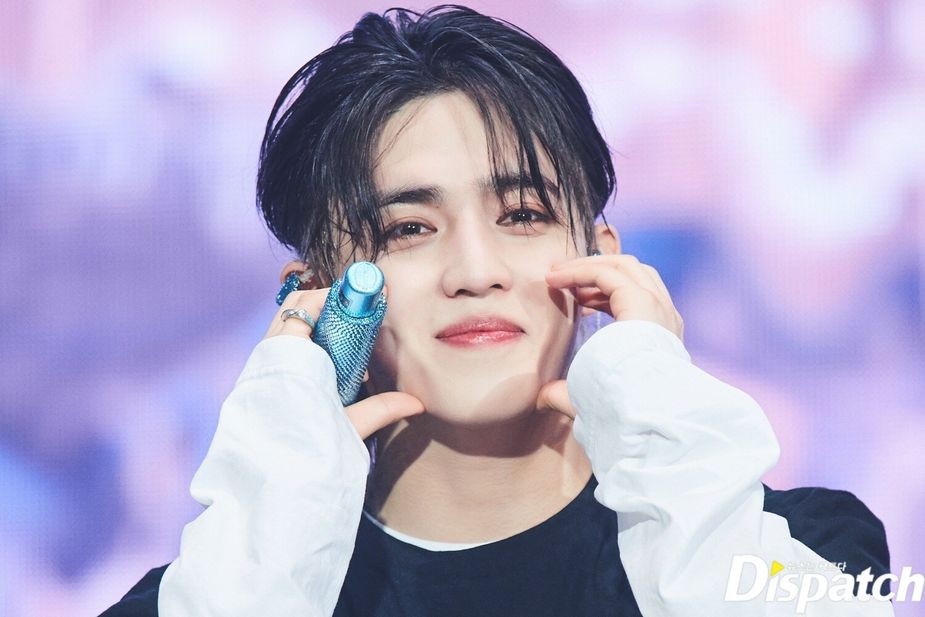 220512-Seventeen-s-S-COUPS-at-2022-Japan-Fanmeeting-by-Dispatch-documents-1