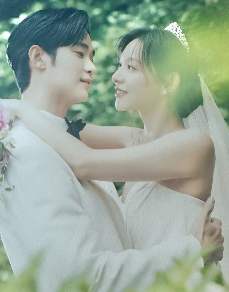 kim soo hyun kim ji won ost wedding photo 1
