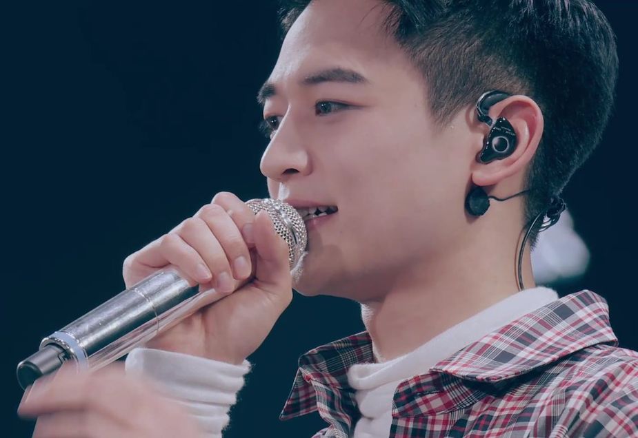 Here Are Some Of The Prettiest In Ear Monitors In K Pop Koreaboo