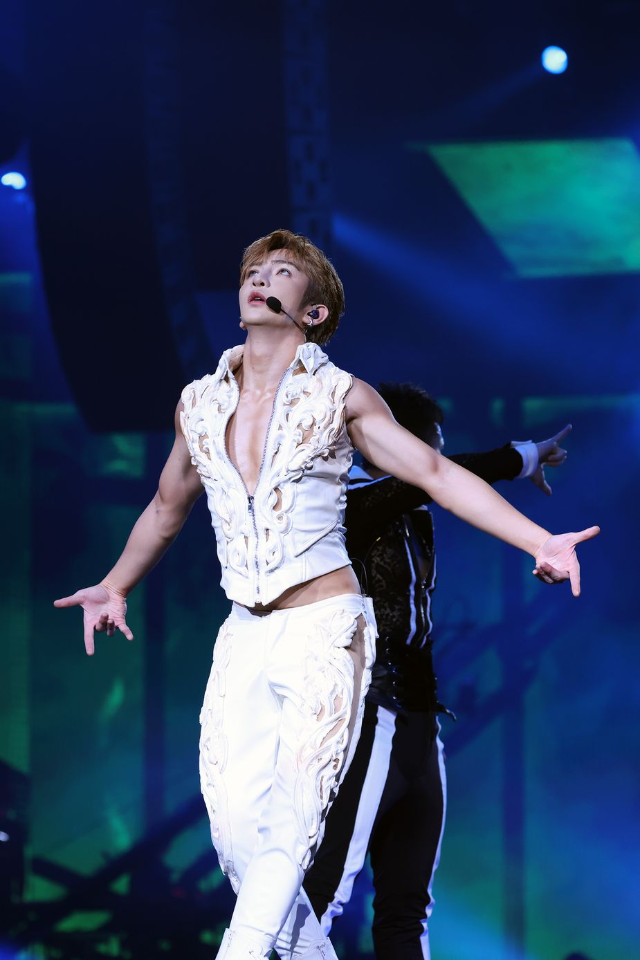 Hong Kong Top Group MIRROR’s Anson Lo Wows The Audience At First Solo