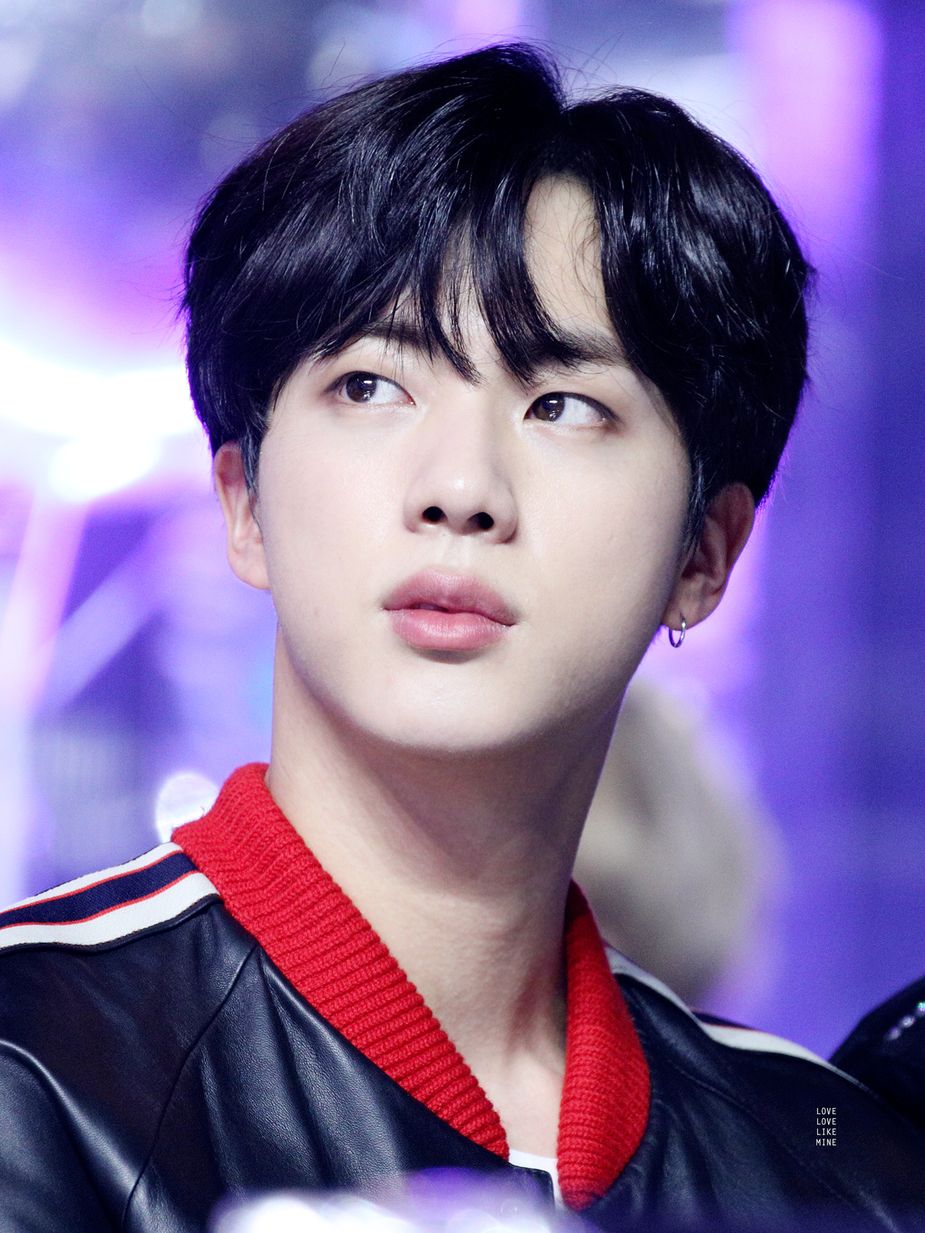 Koreans Reveal How BTS Jin Looks In Real Life After Meeting Him