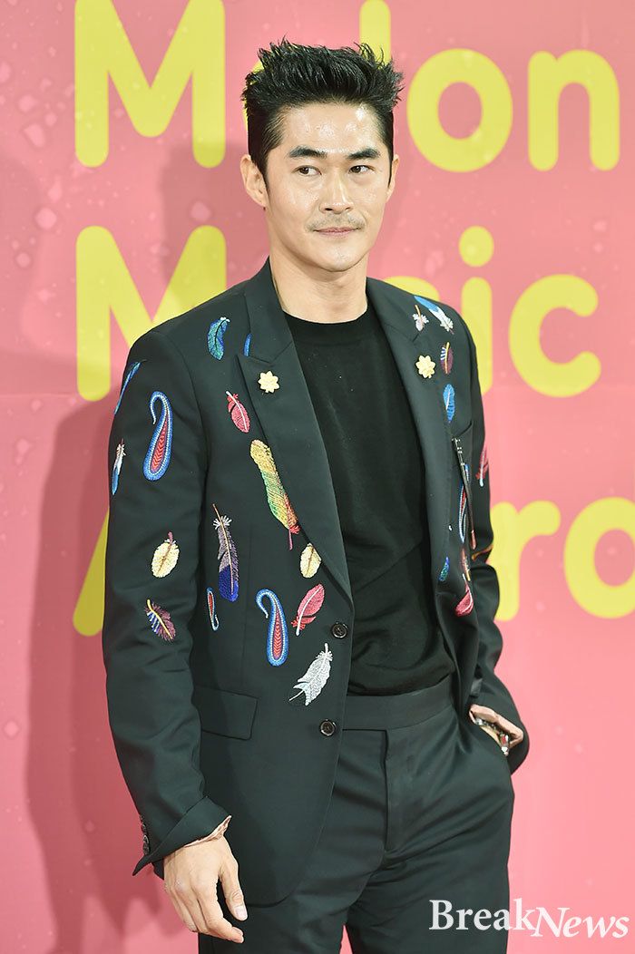 Melon) Best Dressed Male Celebrities Of 2017 Melon Music Awards Koreaboo