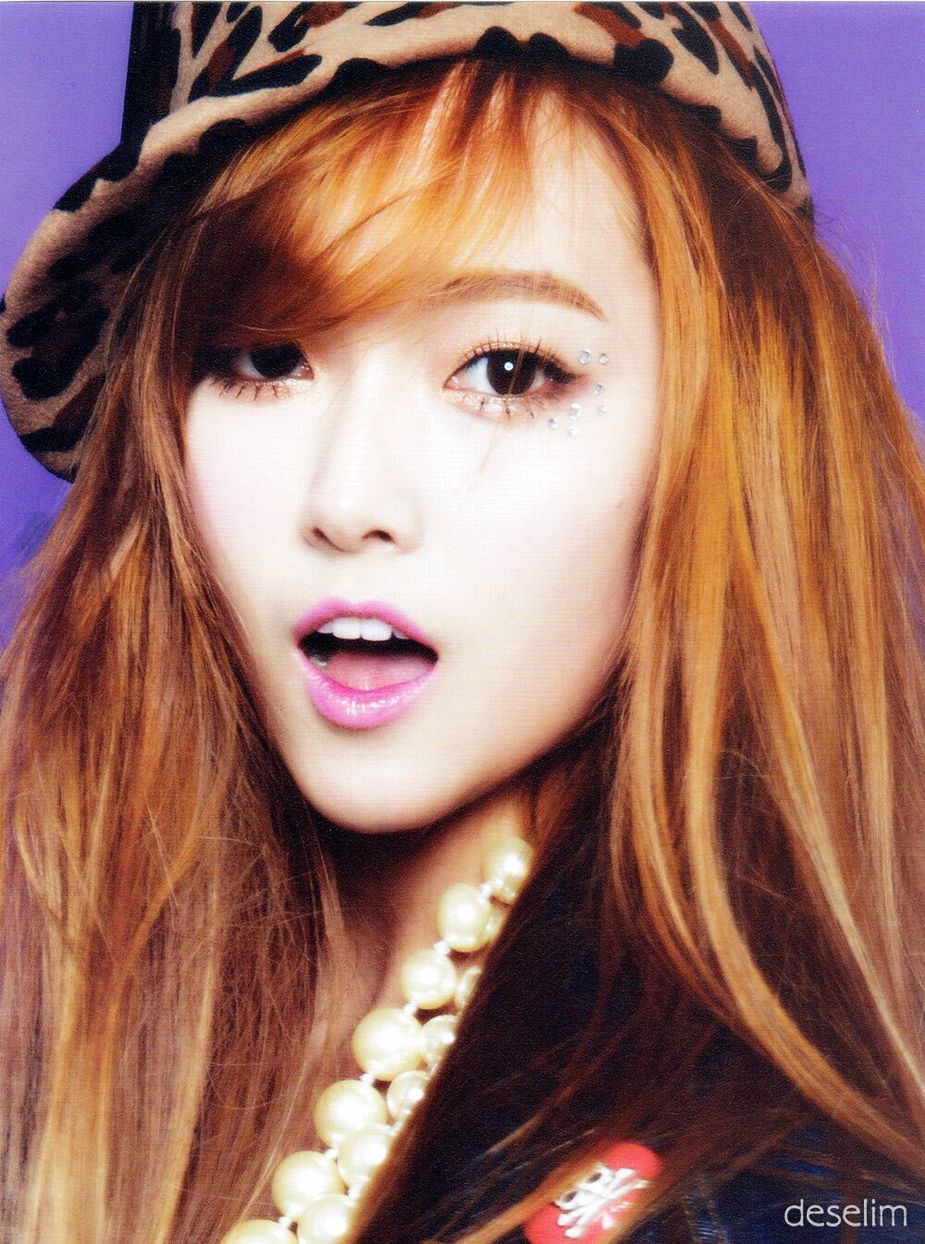 Excerpts Of Former Girls' Generation Jessica Jung's Novel 