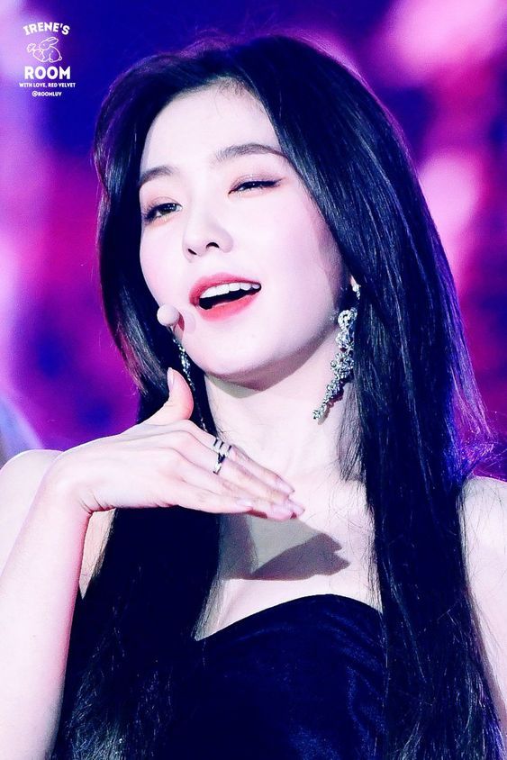 10+ Glorious Moments Of Red Velvet's Irene Winking And Flirting With ...