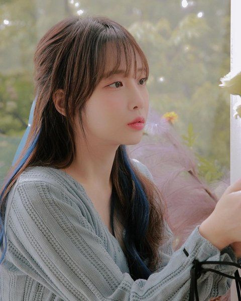 Lovelyz's Yoo Jiae Speculated To Join YG KPLUS After Netizens Noticed ...