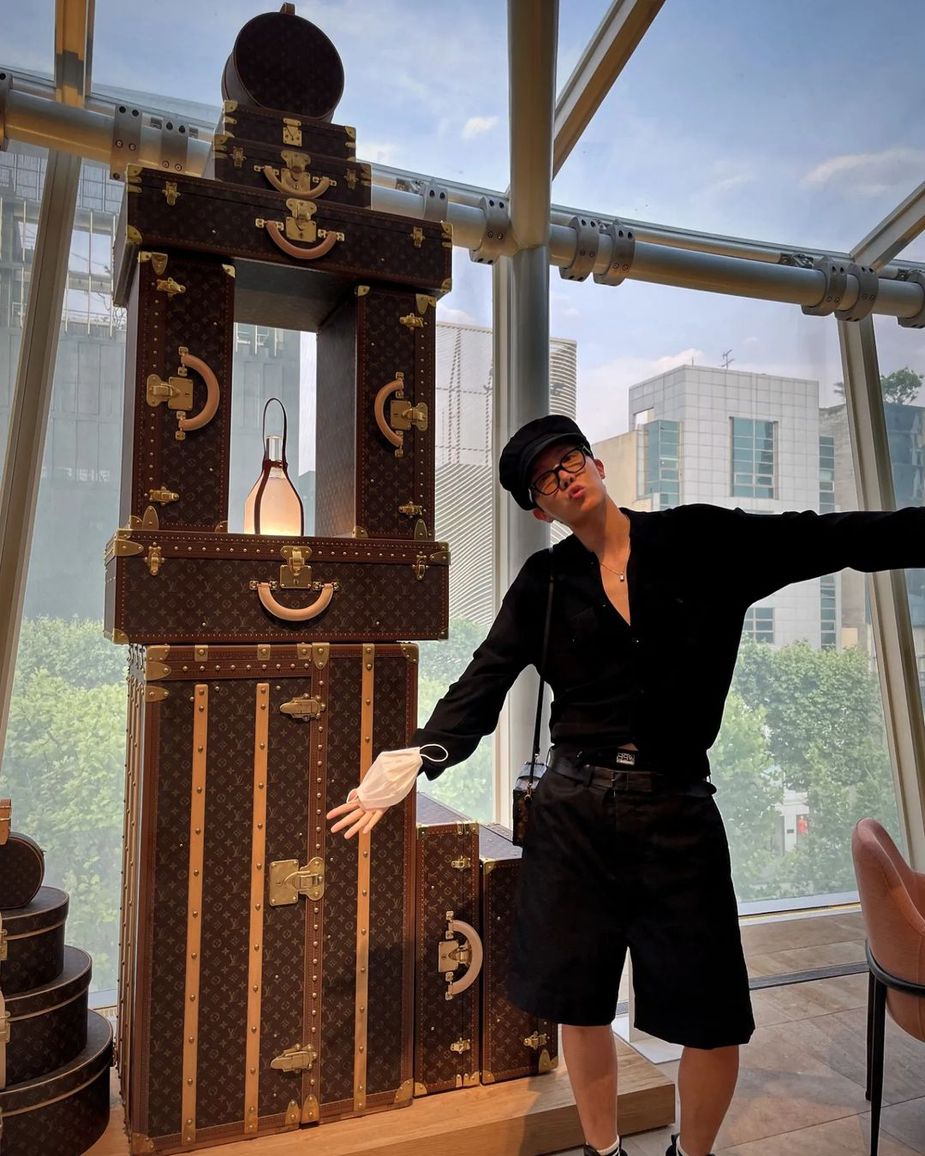 pierre sang louis vuitton