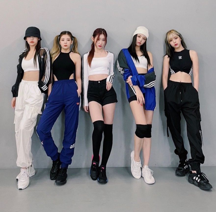 Times Itzy Pulled Off Perfectly Coordinated Dance Practice Outfits Koreaboo