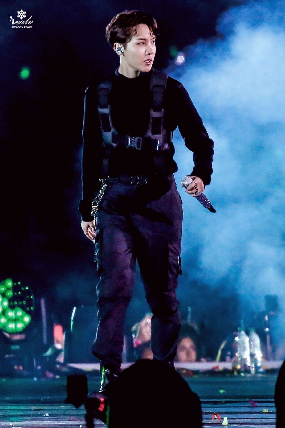BTS's J-Hope Wearing Techwear Hits Different Every Time - Koreaboo
