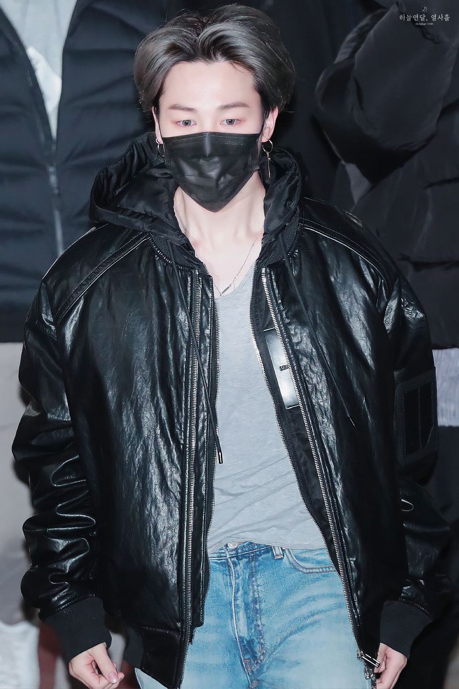 Jimin black sale leather jacket