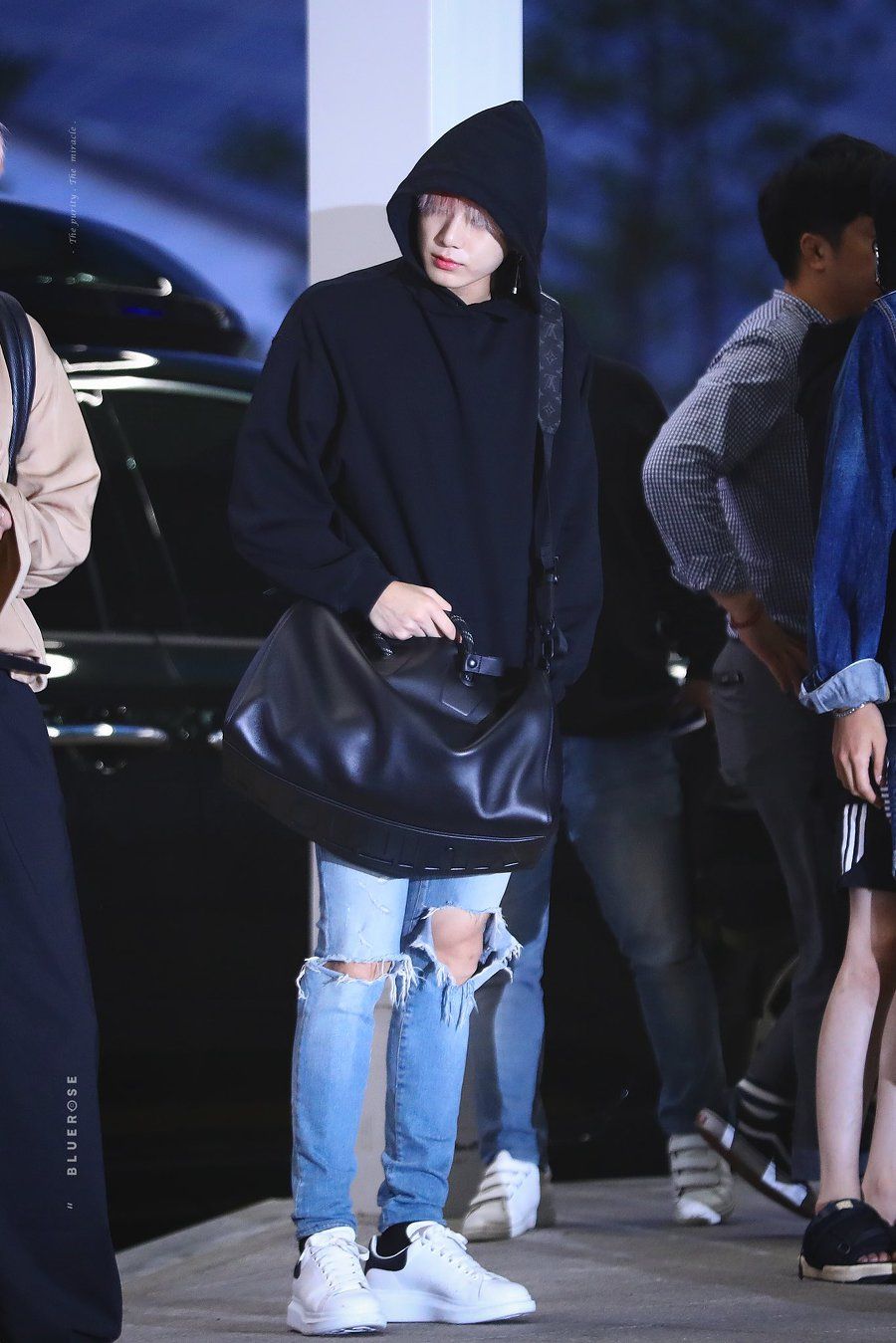 Jungkook louis vuitton discount bag