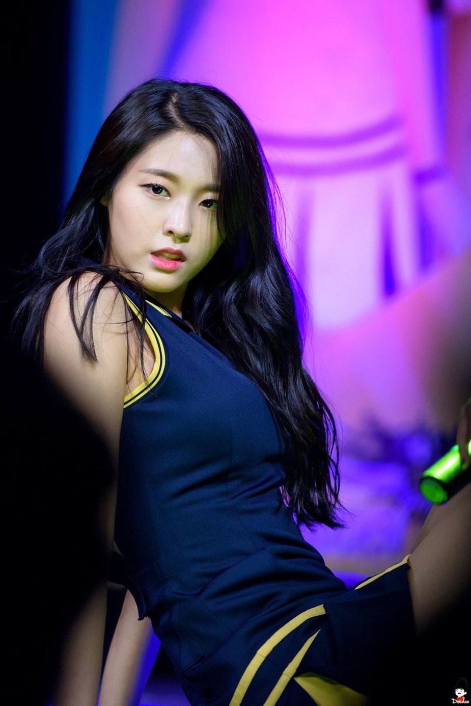 Aoa S Seolhyun Shows Off Her Hourglass Figure In Casual Yet Sexy Instagram Photos And We Can T