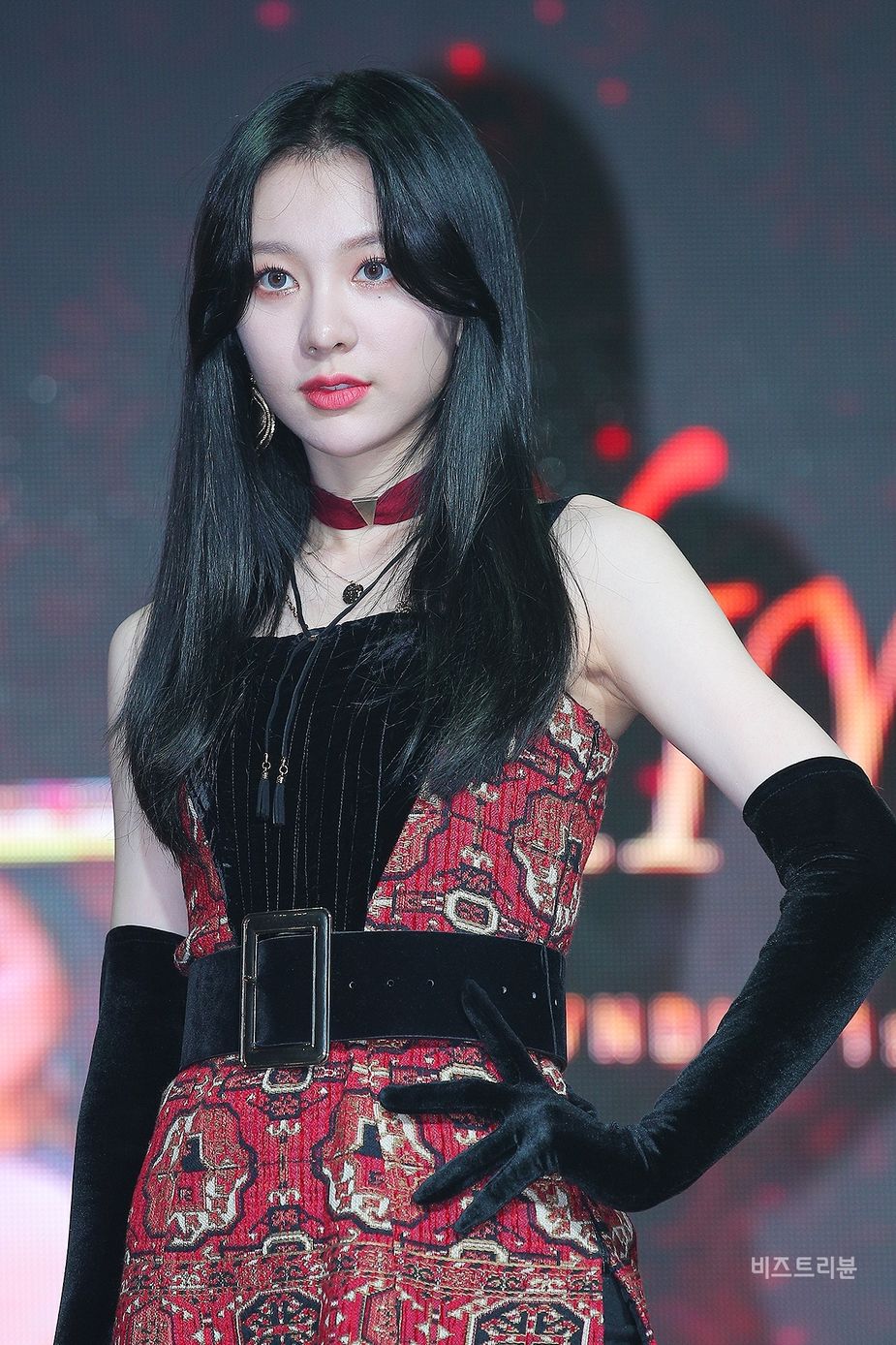 BVNDIT's Yiyeon Has Gotten Rid Off Her Bangs And People Can't Believe ...