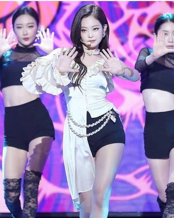 12 Times BLACKPINK's Jennie Was An Angelic Beauty In Pure White - Koreaboo