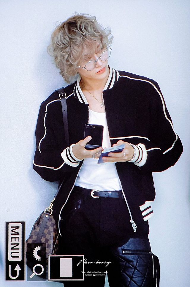 w7