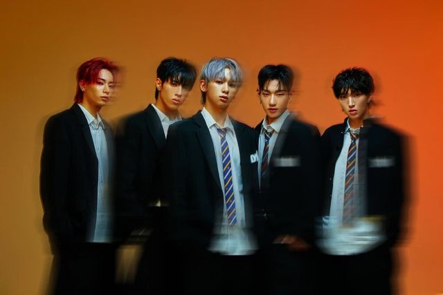 DXMON_Youth_Never_Die_group_concept_photo_1