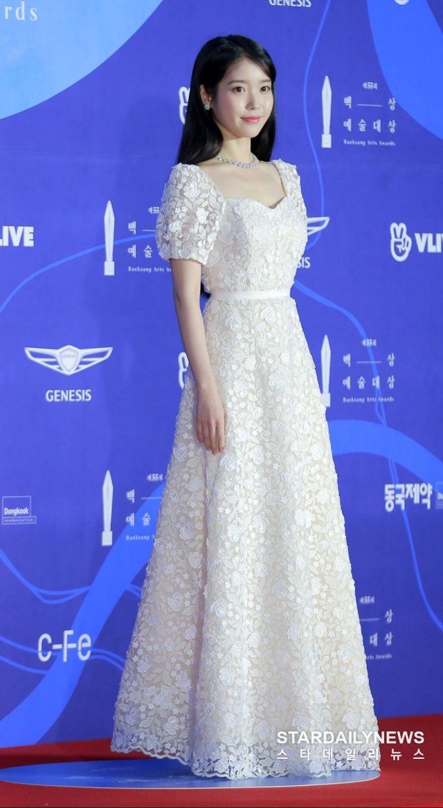 10+ Times IU Looked Like She Jumped Straight Out Of A Fairy Tale In ...