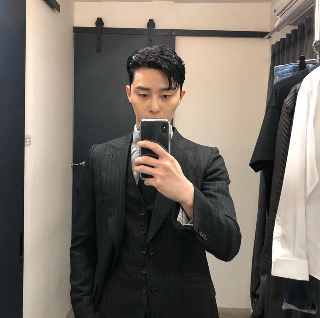 Just 44 Photos Of Park Seo Joon Looking Irresistibly Hot In A Suit ...