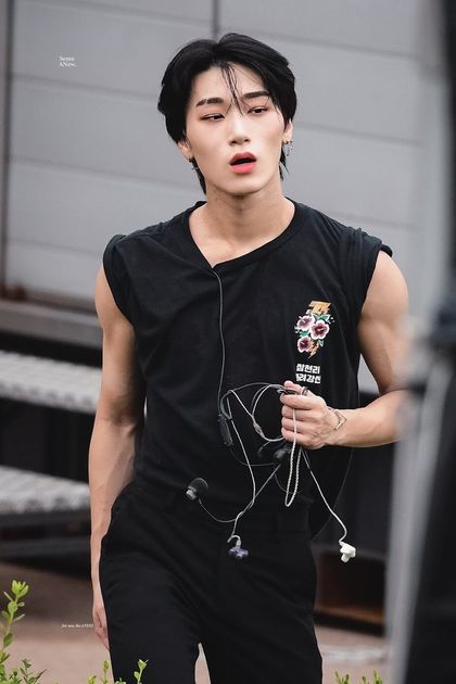 ATEEZ's San Drives Fans Wild With Buff Physique In All-Denim Look ...