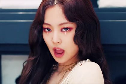 23 Of BLACKPINK Jennie's Prettiest And Most Alluring Makeup Looks ...