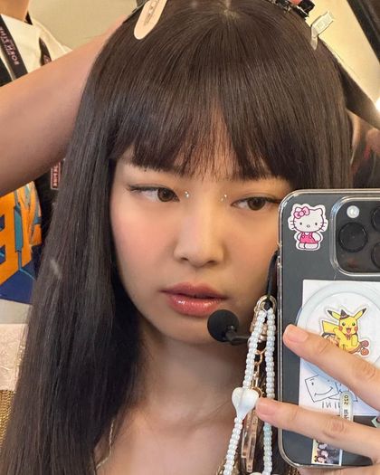 BLACKPINK's Jennie Shocks Netizens With Fake Bangs - And Looks Insanely ...