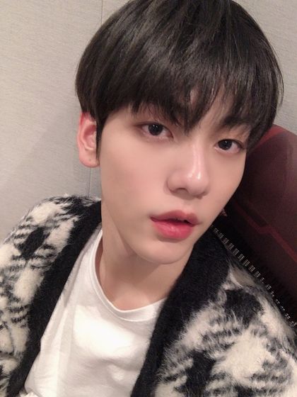 TXT's Soobin Reveals His New Phone Wallpaper Of Huening Kai— And It's ...