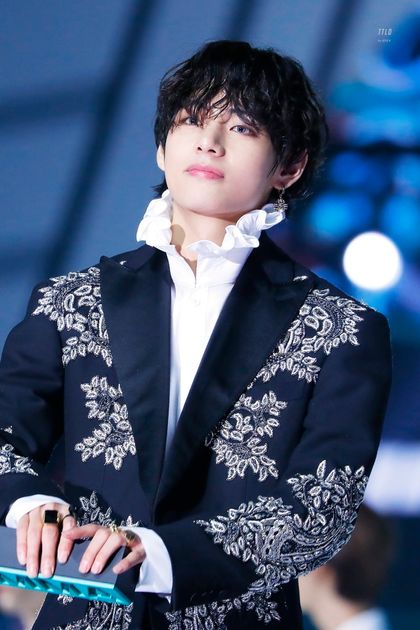 10 Of BTS V's Hottest Award Show Looks - Koreaboo