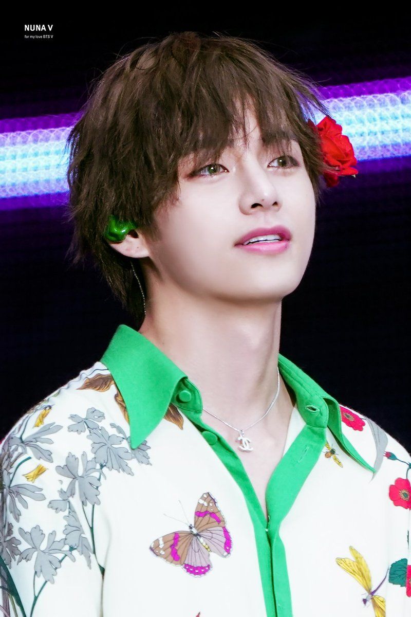 BTS's V Has Everyone Going Crazy Over How Good-Looking He Is - Koreaboo